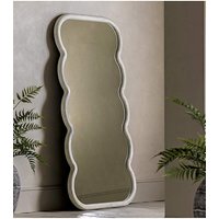 Curved Leaner Mirror
