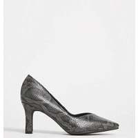 Heeled Court Shoe E Fit