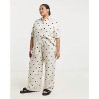 Daisy Embroidered Wide Trouser