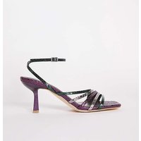 Strappy Crossover Sandal EEE Fit