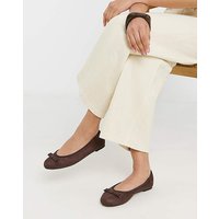 Classic Ballerina Bow Shoe Wide