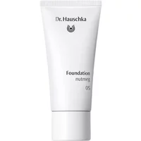 Dr Hauschka Foundation 05 Nutmeg