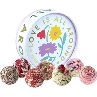 Bomb Cosmetics Love Is All Around Creamer Gift Set