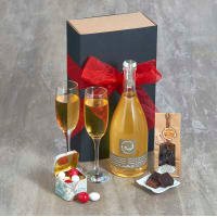 Fabulous Fizz and Chocolates Hamper Fabulous Fizz and Chocolates Hamper