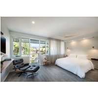 Airlie Beach - Heart Hotel and Gallery Whitsundays