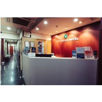 Melbourne - YTI Garden Hotel