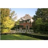 Waterloo - Martin's Manoir