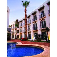 Cabo San Lucas - Seven Crown Express & Suites by Kavia