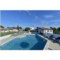 Saintes-Maries-de-la-Mer - Mas de la Grenouillère Hôtel et Centre équestre en pleine nature