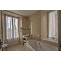 Besse-en-Chandesse - Logis Hôtel de Paris