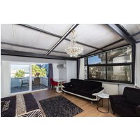 İzmir - 8 Rooms House