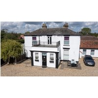 Watton - OYO Watton Vibe Hotel
