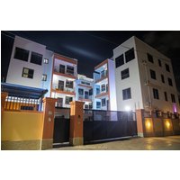 Lapaz - Washington Court Apartments