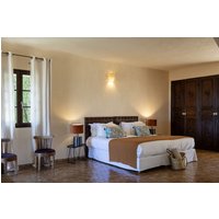 Lama - Hôtel Case Latine