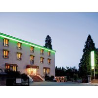 Ruoms - Logis Hôtel Restaurant Les Cèdres