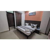 New Delhi - Mauryan Express Hotel Dashrathpuri Metro