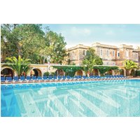 St. Julianʼs - SC Club Village