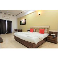 Talegaon Dābhāde - Hotel Om Inn