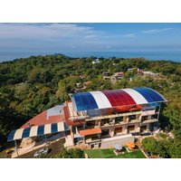 Quepos - Mountain Top Park Hotel