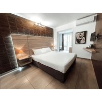 LʼÎle-Rousse - Hôtel L'Escale Coté Port