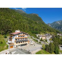 Chiesa in Valmalenco - Hotel Biancospino