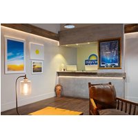 Missoula - Days Inn and Suites by Wyndham Downtown Missoula-University