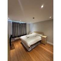 Slough - OYO Cavendish Annexe