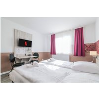 Garbsen - Hotel Café Galerie I Hannover-Garbsen I Free Parking