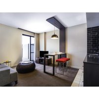 Adelaide - Mantra Hindmarsh Square