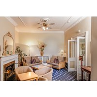 East Cowes - New Holmwood Hotel