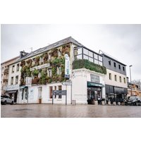 Guingamp - Brit Hotel L'Arrivée Guingamp