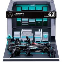 Bburago F1 Mercedes AMG W15 2024 Russell 1:43 Scale Pit Pass Diorama