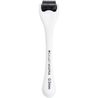 Brushworks Progression Micro Needle Derma Roller microneedle applicator for the face 0,5 mm 1 pc