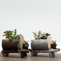 Roogo Resin Modern Caterpillar Style Flower Pots