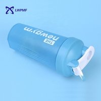Custom Logo printed BPA Free 20oz Plastic Protein Shaker Bottle with mixing ball and Colorful Lid