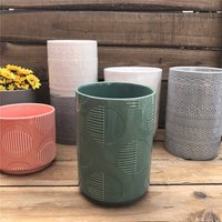 stock 2018 new design ceramic pot with embossed decoration