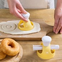 Store 1Pcs New Plastic Bread Donut DIY Maker Cutter Mold Fondant Doughnut Cake Bread Dessert Bakery Mould Decorating Pastry Tool