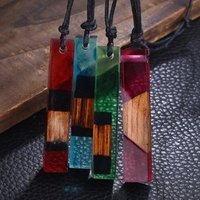 High Quality Items Beautiful Fashion Pendant Wood Resin Necklace For Women