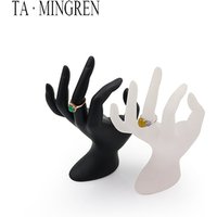 China Manufacturers Hand Shape Wedding Ring Jewelry Display For Sale