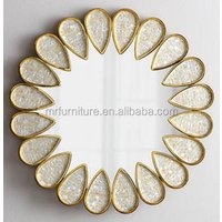 Petal Round Console Wall Mirror in Gold