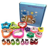 18 Piece Animal Shaped Sandwich Vegetable Cutter Set