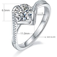 Wholesale 925 Sterling Silver Women's Engagement Ring with 1ct Moissanite & Diamond Heart Elegant Jewelry Design