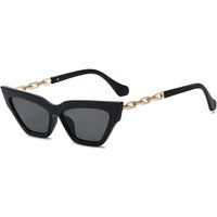2024 Retro Cat Eye Sunglasses for Women High Quality PC Frame in White and Green Street Snap Trending Personality Shades