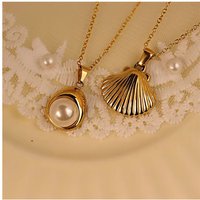 Women Fashion New Design Pearl Necklace 18k Gold Plated Sea Shell Stainless Steel Jewelry