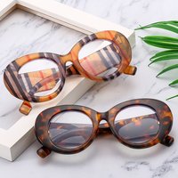 2024 Wholesale Custom Black Frame Square Sunglasses for Women Retro Classic Blue-Light-Blocking UV400 Lenses Sun Shades Logo