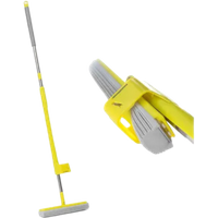 InnovaGoods 2-i-1 golvmopp med självupprullande svamp