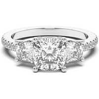 Trójkamieniowy Poduszkowy Pierścionek Zaręczynowy 0.75 krt Accented Laboratoryjny Diament 585 Białe Złoto (14K)
