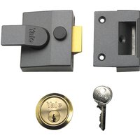 Yale - Locks 85 Deadlocking Nightlatch 40mm Backset dmg Finish Satin Chrome Cylinder Box YAL85DMGSC