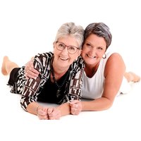 Mother & Daughter Photoshoot, Print & a G&T - Brighton | Wowcher