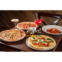 Pizza, Pasta, or Risotto Meal with Prosecco for 2-4 at Nonna Gina's, Glasgow | Wowcher